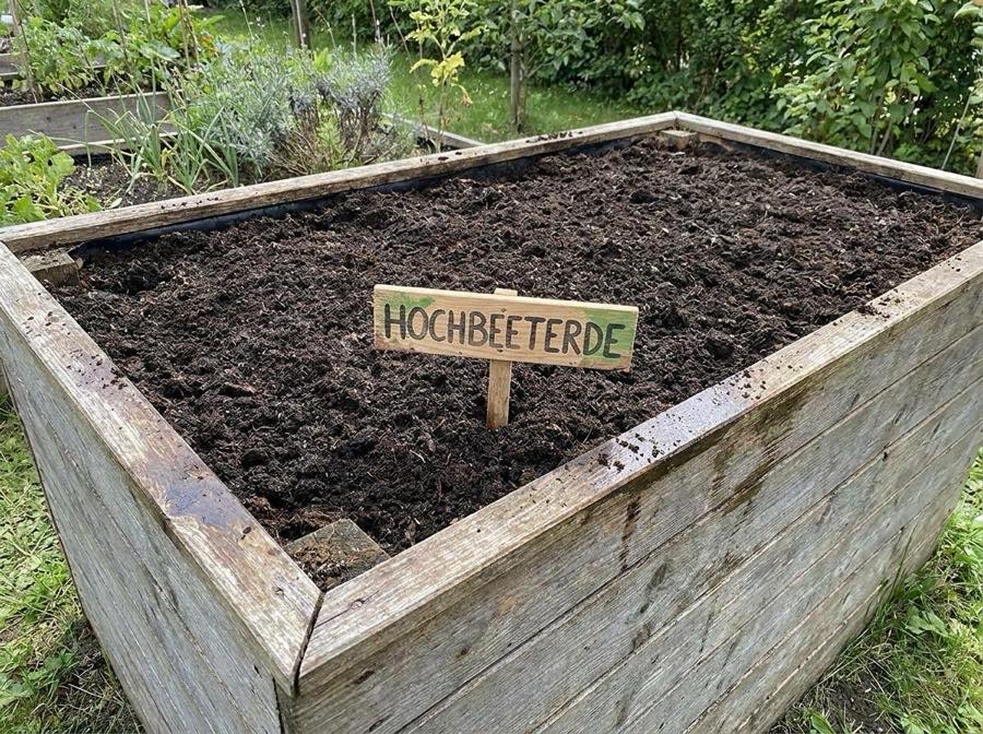 Hochbeeterde